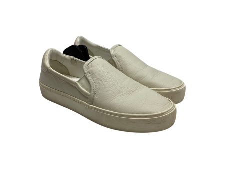 Shoes Designer By Ugg In White, Size: 8.5 Sale