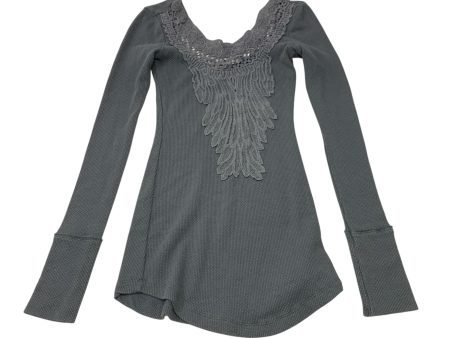 Top Long Sleeve By Free People In Grey, Size: Xs Online Hot Sale