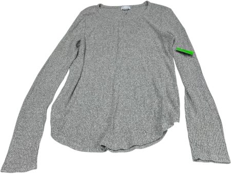 Top Long Sleeve Basic By Old Navy In Grey, Size: M Online Hot Sale