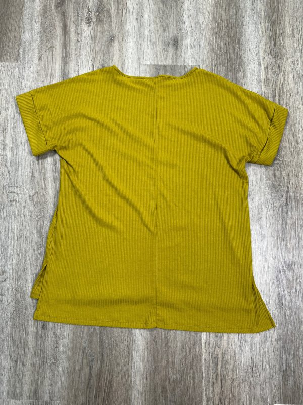 Top Short Sleeve By Zenana Outfitters  Size: Xl For Sale