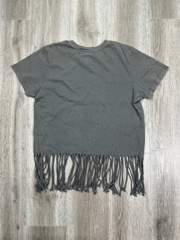 Top Short Sleeve By Gilded Intent In Grey, Size: M on Sale