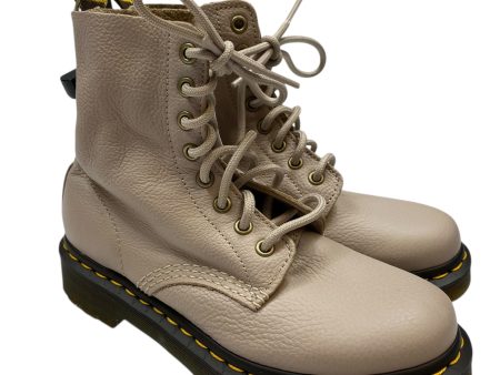 Boots Designer By Dr Martens In Cream, Size: 5 Fashion