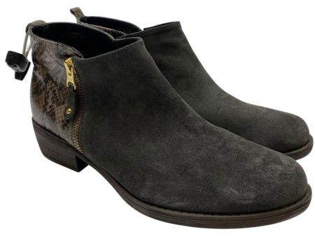 Boots Ankle Flats By EricMichael In Grey, Size: 8 Online now